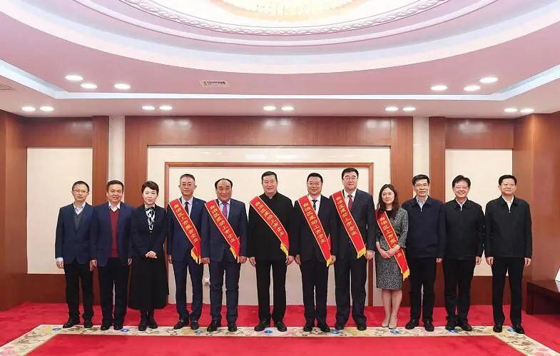 918博天娱乐官网矿业获自治区1000万元上市奖补资金